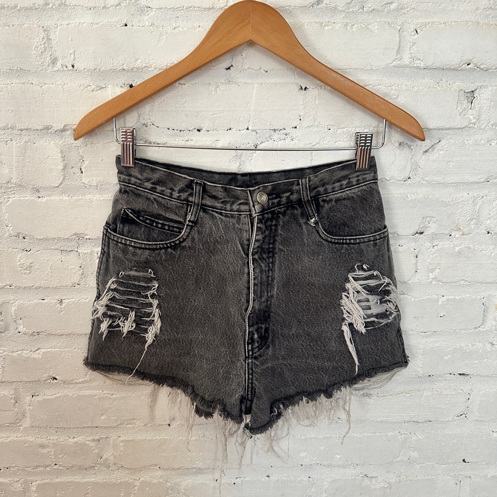 Distressed Vintage 90s Gray Denim Shorts Size 7 - Picture 4 of 5